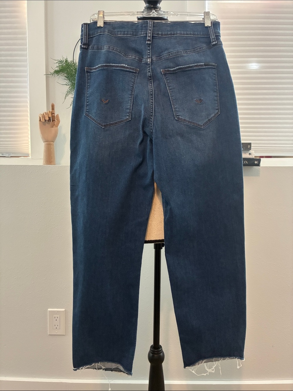 Hudson High Rise Jeans - Picture 9 of 13